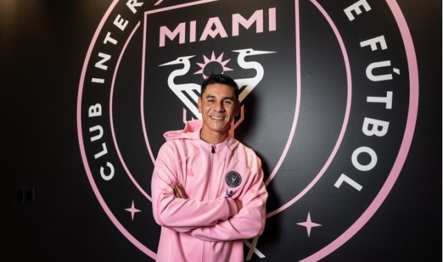 开云APP-奥莱报：迈阿密国际与39岁老门将乌斯塔里解约，将在未来几天官宣