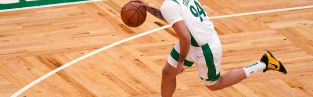 开云官网-感染新冠后复出首战7投全失 富尼耶仍未适应绿军